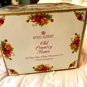 Royal Albert Old Country Roses 🌹